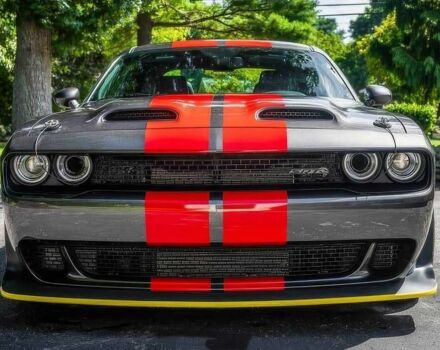 Сірий Додж Challenger, об'ємом двигуна 6.2 л та пробігом 59 тис. км за 13800 $, фото 1 на Automoto.ua