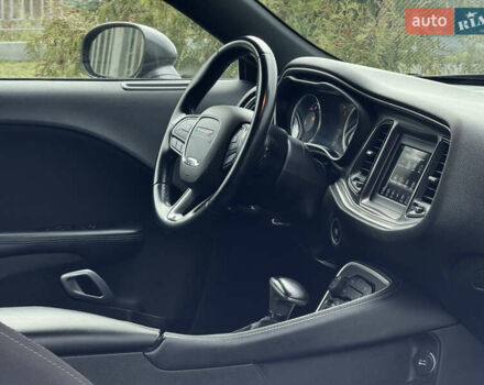 Серый Додж Челенджер, объемом двигателя 3.6 л и пробегом 137 тыс. км за 18500 $, фото 31 на Automoto.ua