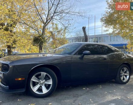 Серый Додж Челенджер, объемом двигателя 3.6 л и пробегом 125 тыс. км за 17999 $, фото 11 на Automoto.ua