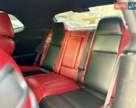 Сірий Додж Challenger, об'ємом двигуна 3.6 л та пробігом 75 тис. км за 25000 $, фото 19 на Automoto.ua