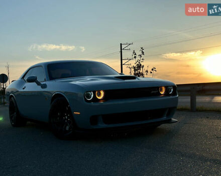 Додж Челенджер 2021 в Черкассах на Automoto.ua Серый Додж Челенджер, объемом двигателя 6.42 л и пробегом 32 тыс. км за 47000 $, фото 2 на Automoto.ua