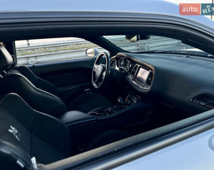 Додж Челенджер 2021 в Черкассах на Automoto.ua Серый Додж Челенджер, объемом двигателя 6.42 л и пробегом 32 тыс. км за 47000 $, фото 18 на Automoto.ua