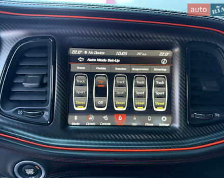 Додж Челенджер 2021 в Киеве на Automoto.ua Серый Додж Челенджер, объемом двигателя 6.42 л и пробегом 52 тыс. км за 54900 $, фото 16 на Automoto.ua