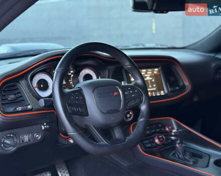 Додж Челенджер 2021 в Киеве на Automoto.ua Серый Додж Челенджер, объемом двигателя 6.42 л и пробегом 52 тыс. км за 54900 $, фото 10 на Automoto.ua