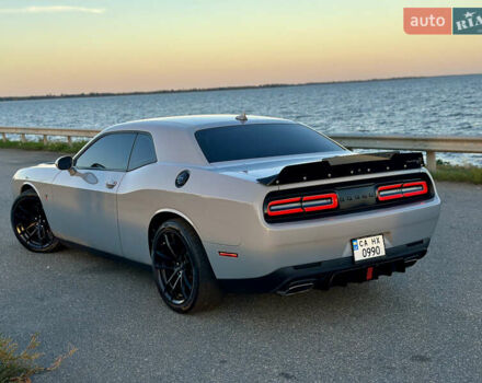 Додж Челенджер 2021 в Черкассах на Automoto.ua Серый Додж Челенджер, объемом двигателя 6.42 л и пробегом 32 тыс. км за 47000 $, фото 8 на Automoto.ua