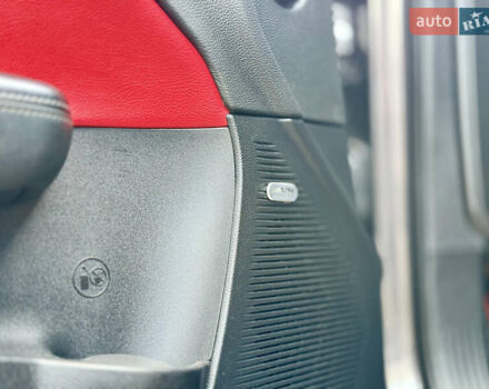 Сірий Додж Challenger, об'ємом двигуна 3.6 л та пробігом 75 тис. км за 25000 $, фото 22 на Automoto.ua