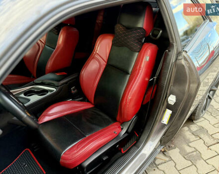 Сірий Додж Challenger, об'ємом двигуна 3.6 л та пробігом 75 тис. км за 25000 $, фото 18 на Automoto.ua