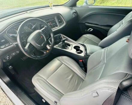 Додж Челенджер 2021 в Виннице на Automoto.ua Серый Додж Челенджер, объемом двигателя 3.6 л и пробегом 12 тыс. км за 5000 $, фото 5 на Automoto.ua