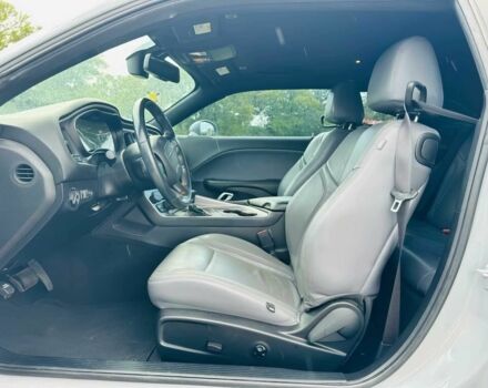 Додж Челенджер 2021 в Виннице на Automoto.ua Серый Додж Челенджер, объемом двигателя 3.6 л и пробегом 12 тыс. км за 5000 $, фото 6 на Automoto.ua