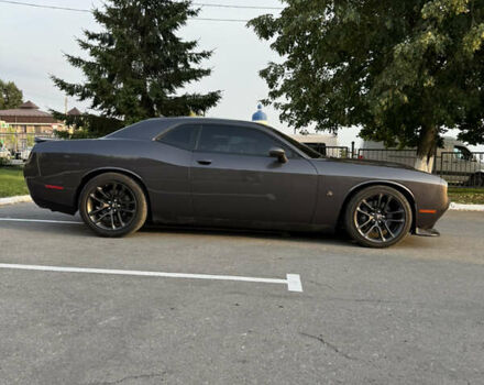 Додж Челенджер 2021 в Черновцах на Automoto.ua Серый Додж Челенджер, объемом двигателя 6.42 л и пробегом 42 тыс. км за 46000 $, фото 3 на Automoto.ua