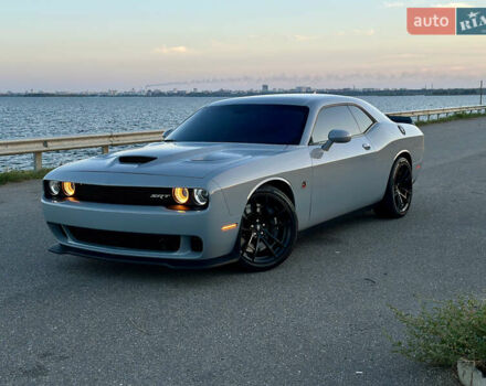 Додж Челенджер 2021 в Черкассах на Automoto.ua Серый Додж Челенджер, объемом двигателя 6.42 л и пробегом 32 тыс. км за 47000 $, фото 5 на Automoto.ua
