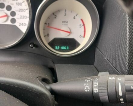 Сірий Додж Challenger, об'ємом двигуна 2 л та пробігом 321 тис. км за 7200 $, фото 1 на Automoto.ua