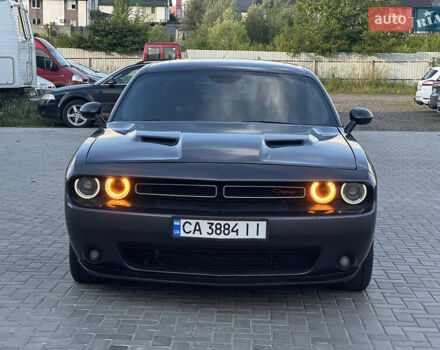Сірий Додж Challenger, об'ємом двигуна 3.6 л та пробігом 132 тис. км за 14950 $, фото 1 на Automoto.ua