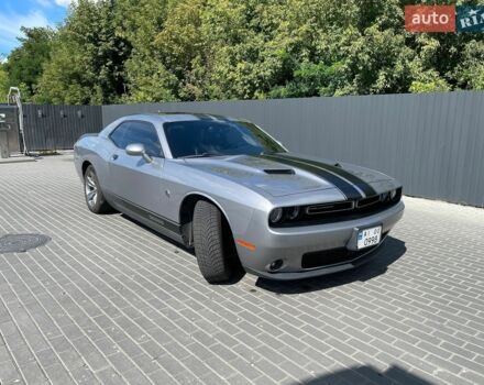 Серый Додж Челенджер, объемом двигателя 3.6 л и пробегом 110 тыс. км за 17500 $, фото 1 на Automoto.ua