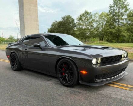 Серый Додж Челенджер, объемом двигателя 6.2 л и пробегом 78 тыс. км за 16800 $, фото 1 на Automoto.ua