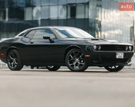 Додж Челенджер 2017 в Днепре (Днепропетровске) на Automoto.ua Серый Додж Челенджер, объемом двигателя 3.6 л и пробегом 110 тыс. км за 18000 $, фото 1 на Automoto.ua