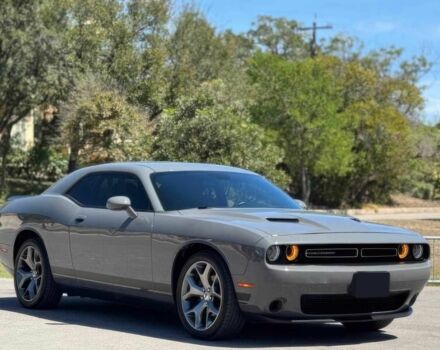 Серый Додж Челенджер, объемом двигателя 3.6 л и пробегом 59 тыс. км за 4100 $, фото 1 на Automoto.ua