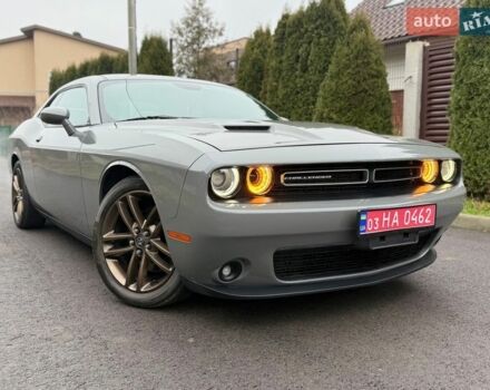 Серый Додж Челенджер, объемом двигателя 3.6 л и пробегом 56 тыс. км за 24300 $, фото 1 на Automoto.ua