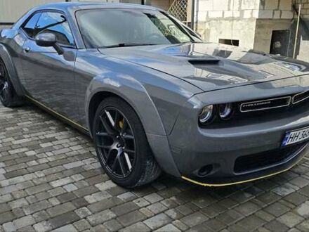 Серый Додж Челенджер, объемом двигателя 3.6 л и пробегом 135 тыс. км за 22000 $, фото 1 на Automoto.ua