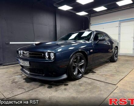 Серый Додж Челенджер, объемом двигателя 5.7 л и пробегом 60 тыс. км за 25500 $, фото 1 на Automoto.ua