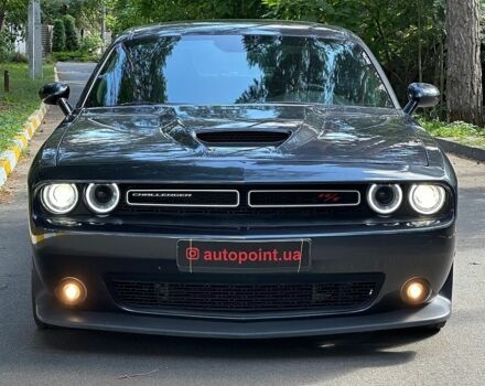 Сірий Додж Challenger, об'ємом двигуна 5.65 л та пробігом 72 тис. км за 22000 $, фото 1 на Automoto.ua