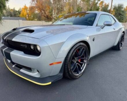 Серый Додж Челенджер, объемом двигателя 6.2 л и пробегом 88 тыс. км за 8300 $, фото 1 на Automoto.ua