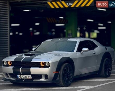 Сірий Додж Challenger, об'ємом двигуна 3.6 л та пробігом 45 тис. км за 20900 $, фото 1 на Automoto.ua
