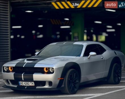 Сірий Додж Challenger, об'ємом двигуна 3.6 л та пробігом 45 тис. км за 21000 $, фото 1 на Automoto.ua