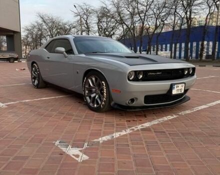 Серый Додж Челенджер, объемом двигателя 6.42 л и пробегом 25 тыс. км за 55000 $, фото 1 на Automoto.ua