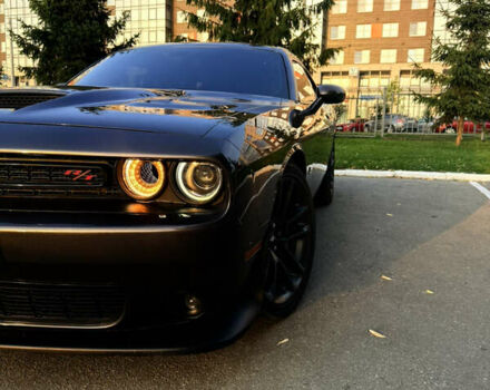 Сірий Додж Challenger, об'ємом двигуна 6.42 л та пробігом 42 тис. км за 46000 $, фото 1 на Automoto.ua