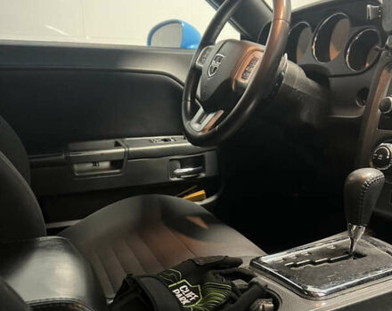 Синий Додж Челенджер, объемом двигателя 5.65 л и пробегом 105 тыс. км за 26900 $, фото 17 на Automoto.ua