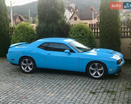 Синий Додж Челенджер, объемом двигателя 5.65 л и пробегом 105 тыс. км за 26900 $, фото 4 на Automoto.ua