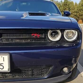 Синий Додж Челенджер, объемом двигателя 5.7 л и пробегом 75 тыс. км за 27500 $, фото 2 на Automoto.ua