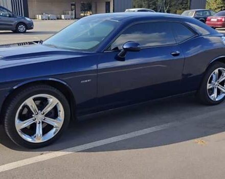 Синий Додж Челенджер, объемом двигателя 5.7 л и пробегом 75 тыс. км за 27500 $, фото 5 на Automoto.ua