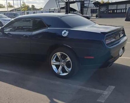 Синий Додж Челенджер, объемом двигателя 5.7 л и пробегом 75 тыс. км за 27500 $, фото 9 на Automoto.ua