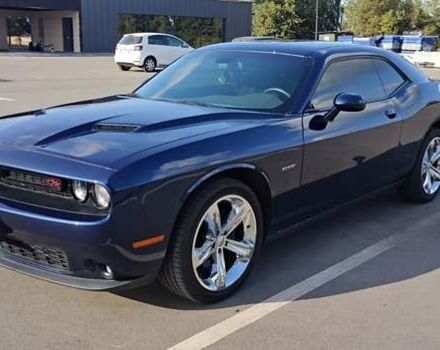 Синий Додж Челенджер, объемом двигателя 5.7 л и пробегом 75 тыс. км за 27500 $, фото 4 на Automoto.ua