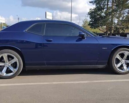 Синий Додж Челенджер, объемом двигателя 5.7 л и пробегом 75 тыс. км за 27500 $, фото 23 на Automoto.ua