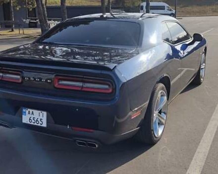 Синий Додж Челенджер, объемом двигателя 5.7 л и пробегом 75 тыс. км за 27500 $, фото 16 на Automoto.ua
