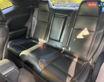 Синій Додж Challenger, об'ємом двигуна 3.6 л та пробігом 120 тис. км за 21500 $, фото 13 на Automoto.ua