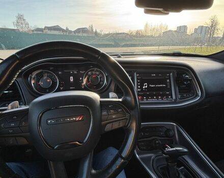 Синий Додж Челенджер, объемом двигателя 3.6 л и пробегом 208 тыс. км за 17000 $, фото 3 на Automoto.ua