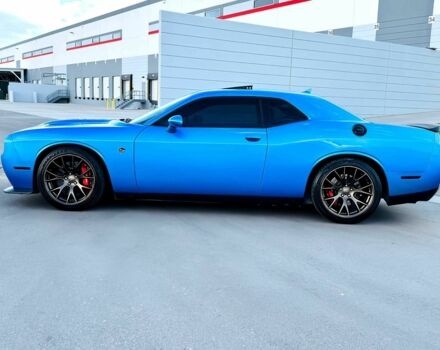 Синій Додж Challenger, об'ємом двигуна 6.2 л та пробігом 70 тис. км за 11400 $, фото 7 на Automoto.ua