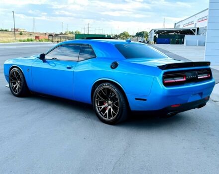 Синій Додж Challenger, об'ємом двигуна 6.2 л та пробігом 70 тис. км за 11400 $, фото 6 на Automoto.ua
