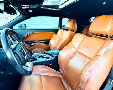 Синій Додж Challenger, об'ємом двигуна 6.2 л та пробігом 70 тис. км за 11400 $, фото 8 на Automoto.ua