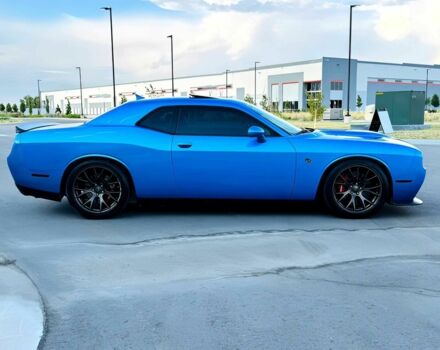 Синій Додж Challenger, об'ємом двигуна 6.2 л та пробігом 70 тис. км за 11400 $, фото 3 на Automoto.ua
