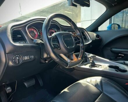 Додж Челенджер 2018 в Одессе на Automoto.ua Синий Додж Челенджер, объемом двигателя 6.2 л и пробегом 38 тыс. км за 25000 $, фото 6 на Automoto.ua