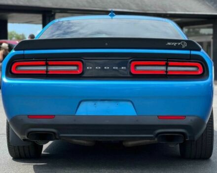 Синий Додж Челенджер, объемом двигателя 6.2 л и пробегом 36 тыс. км за 18000 $, фото 4 на Automoto.ua