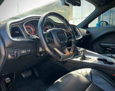 Синий Додж Челенджер, объемом двигателя 6.2 л и пробегом 36 тыс. км за 18000 $, фото 7 на Automoto.ua