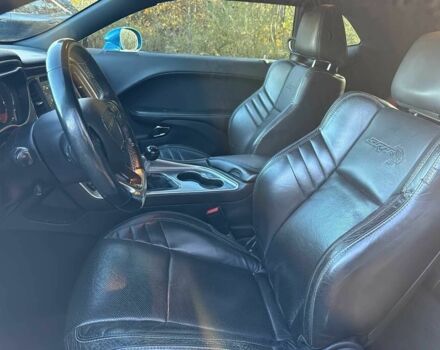 Синий Додж Челенджер, объемом двигателя 6.2 л и пробегом 49 тыс. км за 11500 $, фото 8 на Automoto.ua