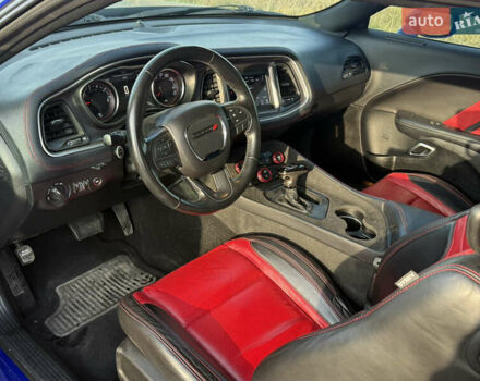 Синій Додж Challenger, об'ємом двигуна 3.6 л та пробігом 93 тис. км за 24500 $, фото 13 на Automoto.ua