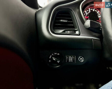 Синій Додж Challenger, об'ємом двигуна 3.6 л та пробігом 29 тис. км за 24500 $, фото 16 на Automoto.ua